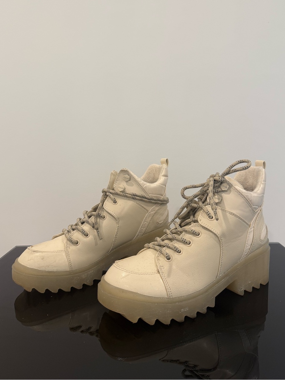 Sam Edelman HANNA Cream Lace-Up Platform Ankle Boots